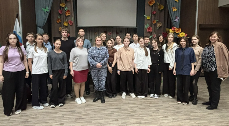 В Разумном прошла встреча школьников с офицером Росгвардии