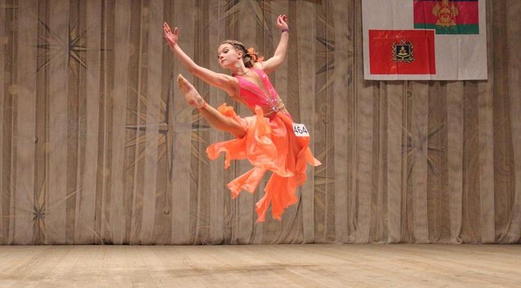 Белгородка Даша Черникова завоевала золото на чемпионате России по современному танцевальному спорту