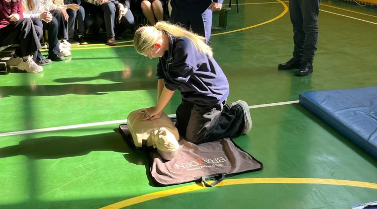 Школа первой помощи: регионе запущен проект по подготовке юных спасателей