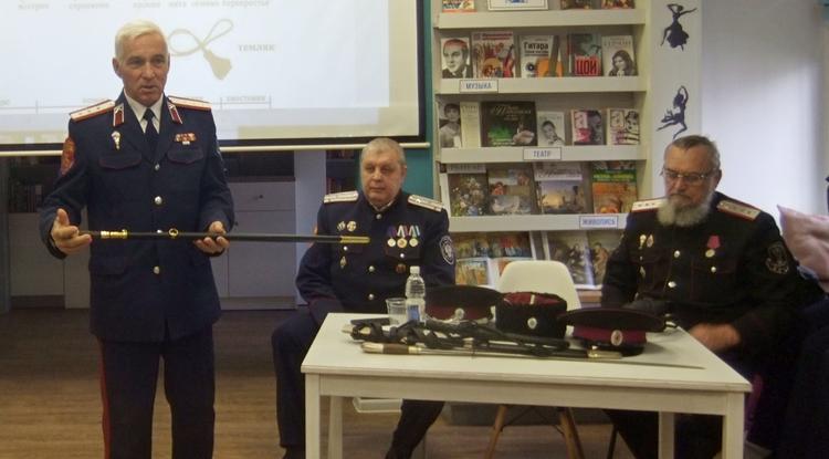 Казачьим традициям жить и крепнуть Казачьим традициям жить и крепнуть