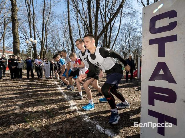 Около 100 юных спортсменов приняли участие в кроссе на призы газеты «Родина» в Ивне