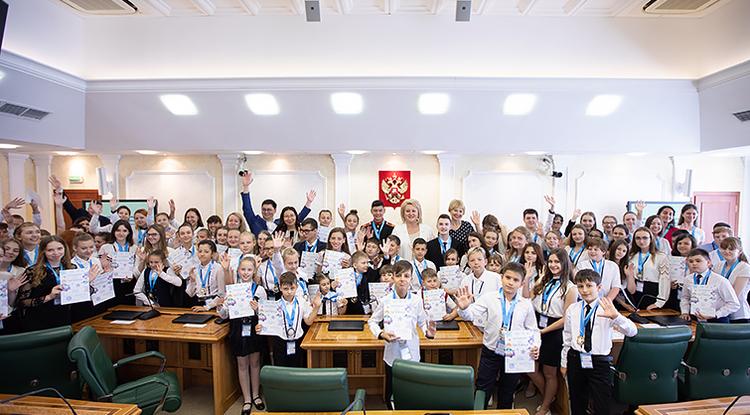 Школьник из Прохоровки принял участие в летней школе «ПатриУм» в Москве