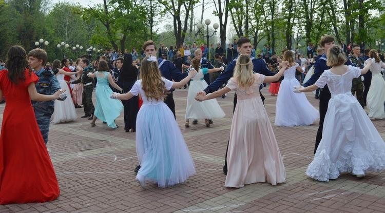 Кадетский бал в восьмой раз прошёл в Белгороде