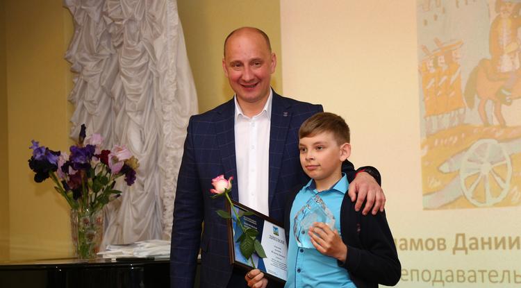 В Белгороде выбрали победителей областного конкурса «Белгородская палитра ‒ 2022» В Белгороде выбрали победителей областного конкурса «Белгородская палитра ‒ 2022»