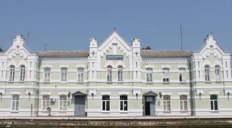 Томаровская школьница выяснила имя безымянного архитектора местного вокзала