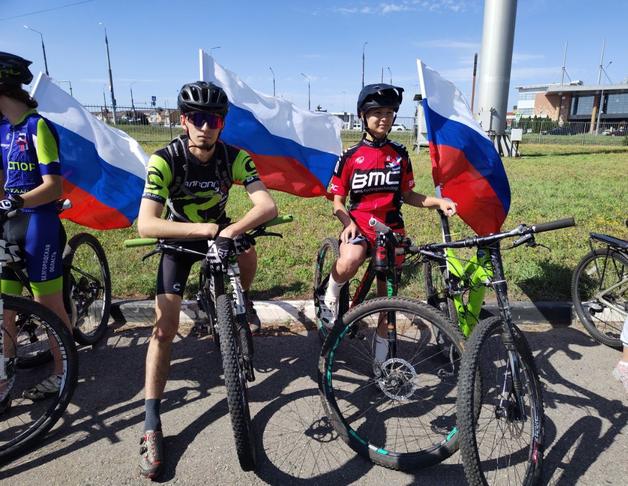 Велопробег ко Дню Государственного флага прошёл в Белгороде