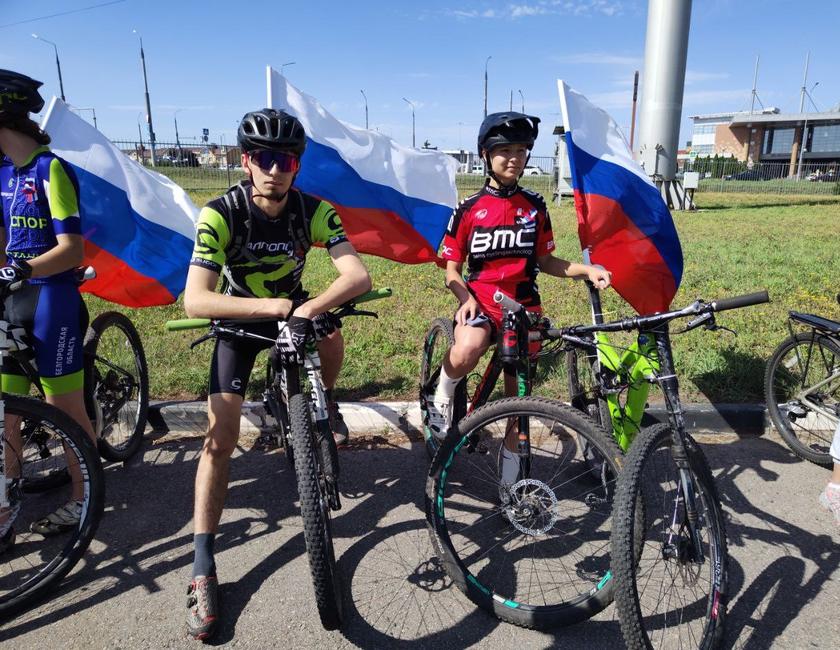 Велопробег ко Дню Государственного флага прошёл в Белгороде - Изображение 1