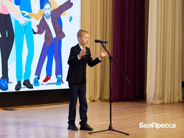 Как в Белгороде проходил региональный этап «Живой классики». Фоторепортаж