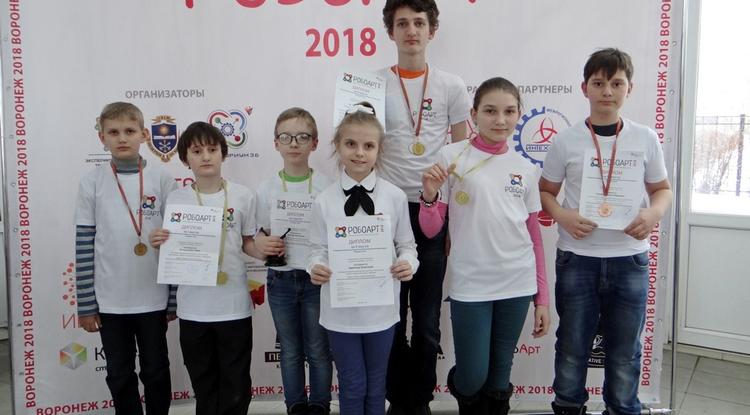 Белгородские «кванторианцы» заняли призовые места на фестивале «РОБОАРТ-2018»