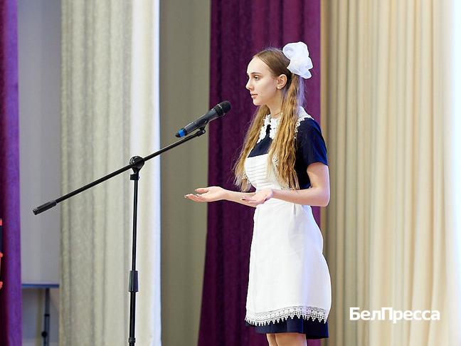 Как в Белгороде проходил региональный этап «Живой классики». Фоторепортаж