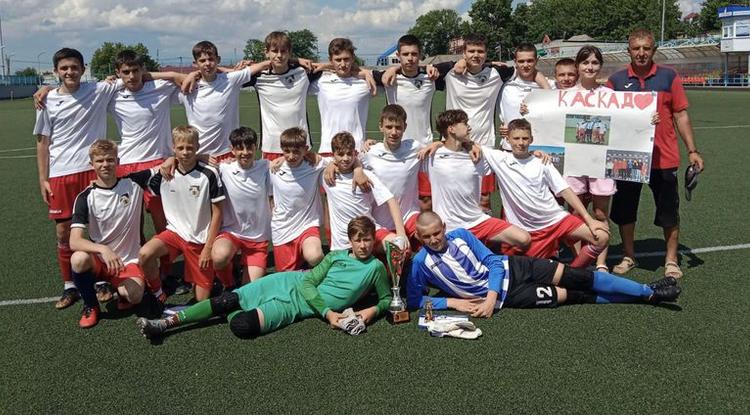 Чернянские футболисты победили на региональном турнире «Кожаный мяч – 2022»