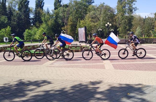Велопробег ко Дню Государственного флага прошёл в Белгороде