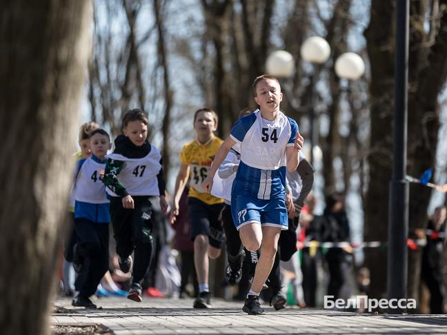 Около 100 юных спортсменов приняли участие в кроссе на призы газеты «Родина» в Ивне