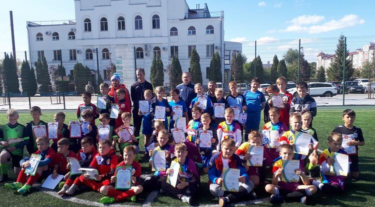 Юные футболисты из Белгородского района победили в турнире «Золотая осень-2020»