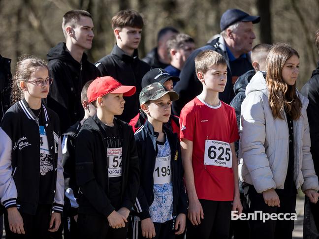 Около 100 юных спортсменов приняли участие в кроссе на призы газеты «Родина» в Ивне