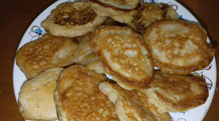 Оладьи с яблоками Оладьи с яблоками
