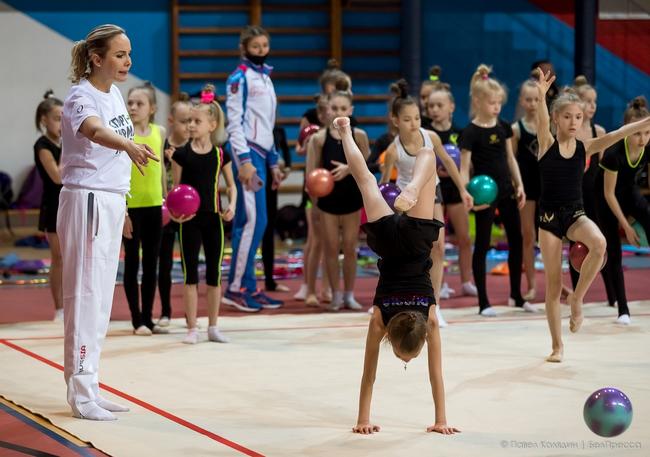 Олимпийские чемпионы провели мастер-классы для белгородских гимнастов