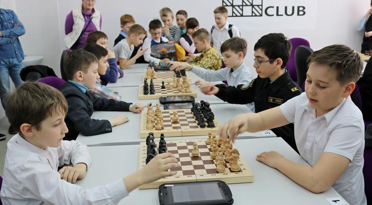 В Белгородском детском технопарке «Кванториум» прошёл турнир по шахматам