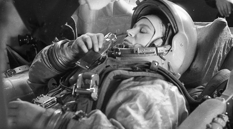 «Чайка» в космосе: в Строителе детям рассказали о полёте Валентины Терешковой