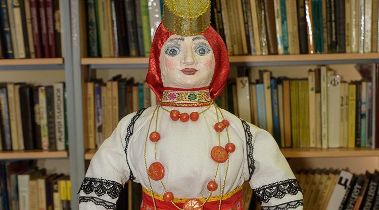 Авторская кукла «Белгородский народный костюм»